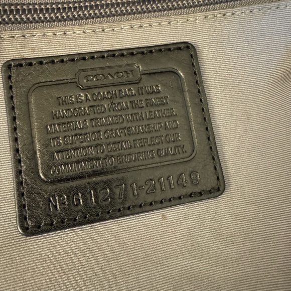 Coach 🚨CLEAN OUT monogram soft black leather trim shoulder/crossbody bag. EUC - Picture 8 of 16